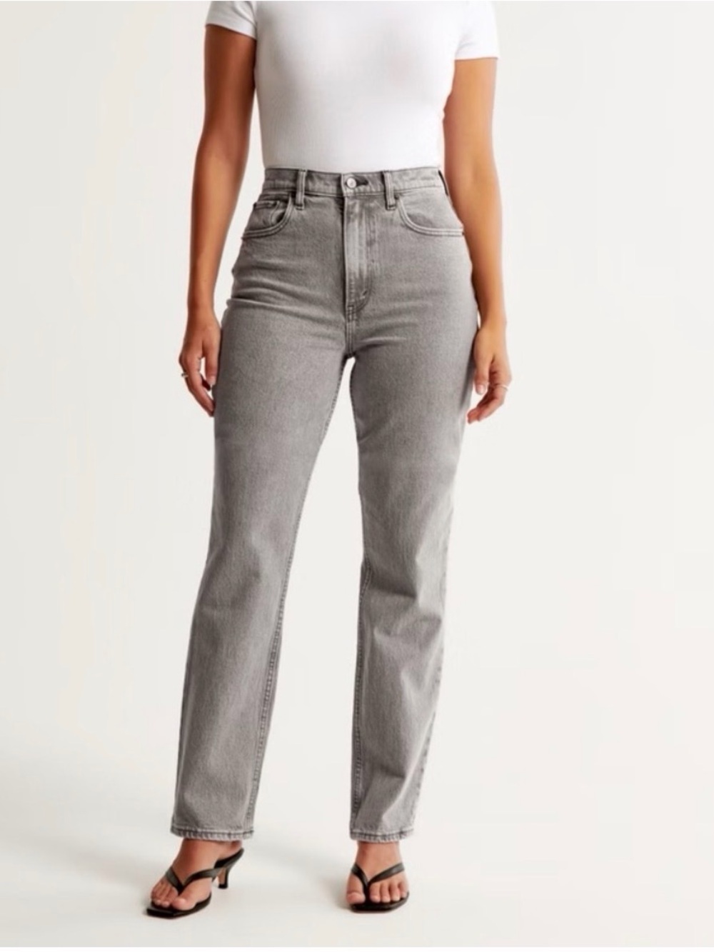 Abercrombie & Fitch 90’s ultra high rise Straight Leg Jeans in Grey